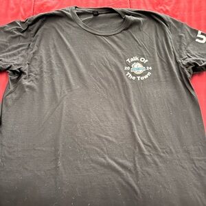 UTA Black Graphic T-Shirt